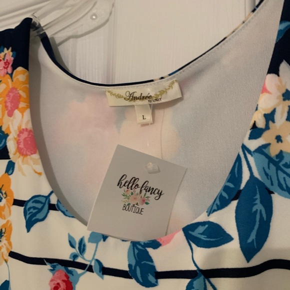 Boutique Maxi Dress - Picture 2 of 3